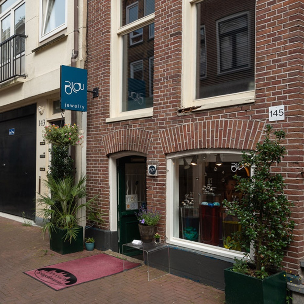 About BLOU Amsterdam BLOU Amsterdam