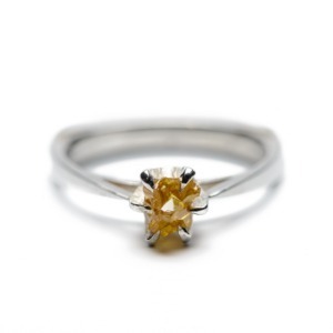 Diamond Claw Ring - Yellow