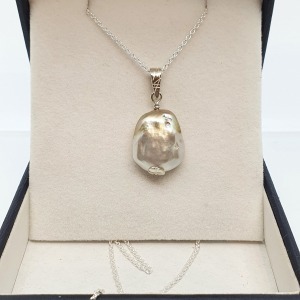 Silver Baroque Pearl Necklace
