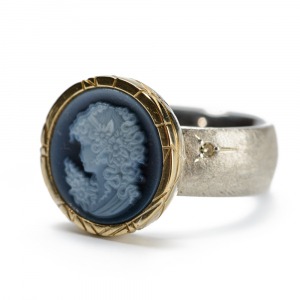Cameo Ring - Lady in Blue
